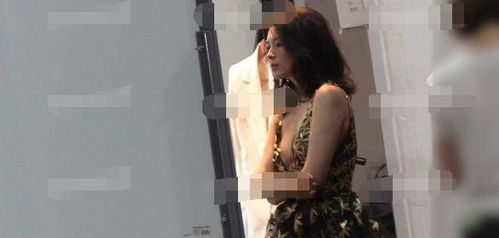 章子怡近照曝光，時(shí)尚造型顯身材微凸引猜測(cè)